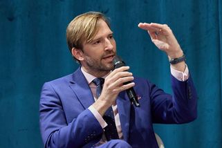 „Letní party se nám prodraží!“ Influencerka ANO se vysmívá návrhu STAN, Vojtěch s ním přitom souhlasí - Novinky